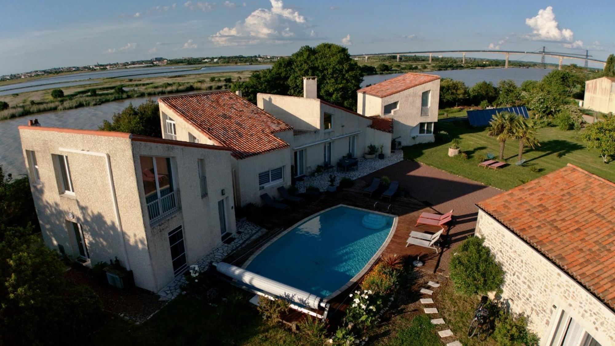 La Charentine Bed & Breakfast Echillais Exterior photo